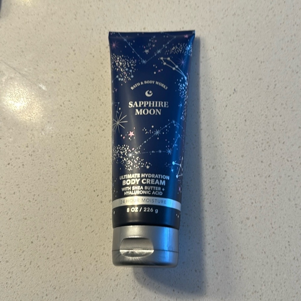 100% full never used bath and body works ultimate hydration body cream